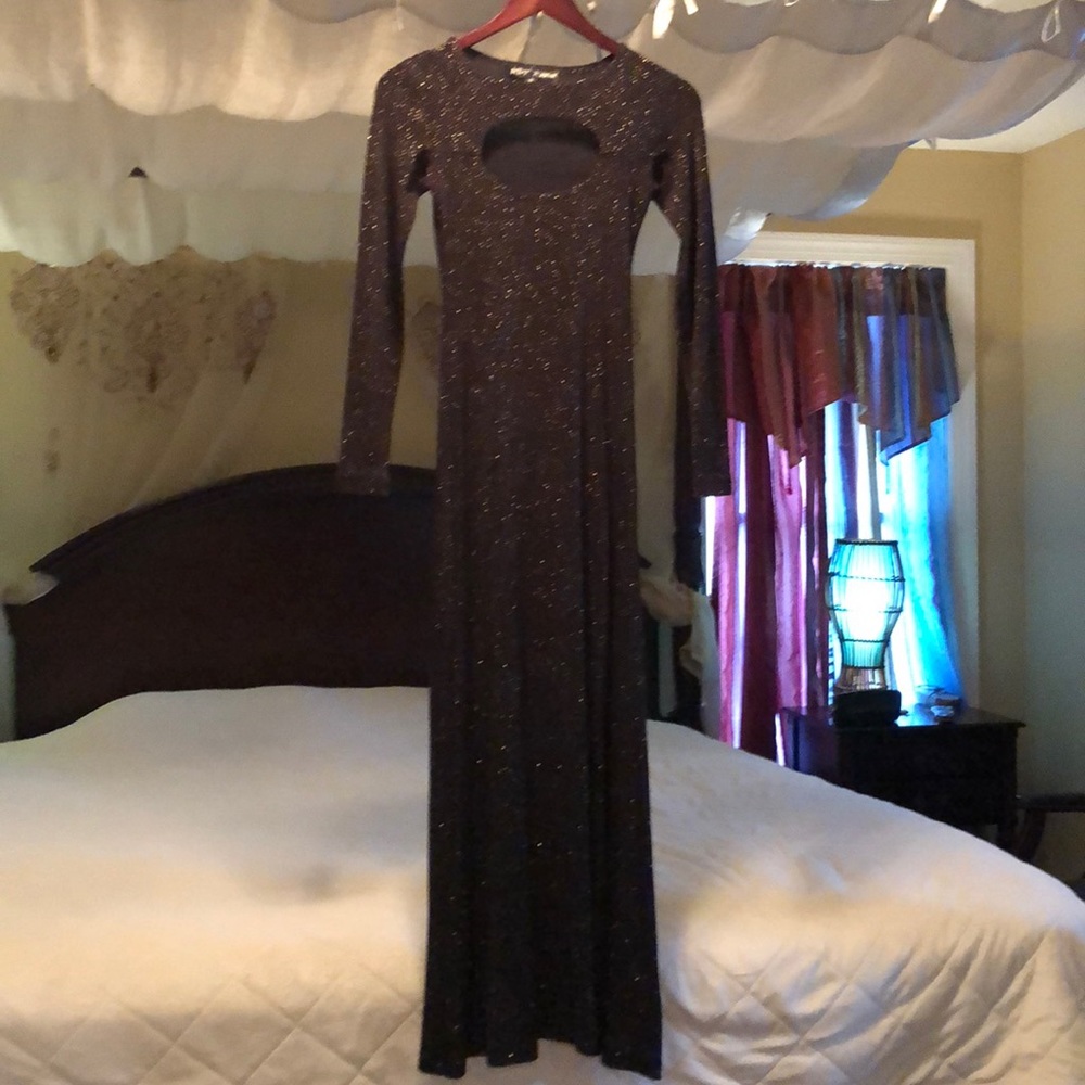 FORMAL PARTY DRESS